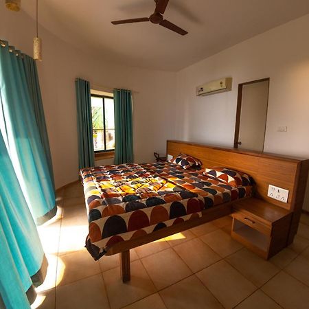 Villa Infinity By The Sea Murud  Ngoại thất bức ảnh