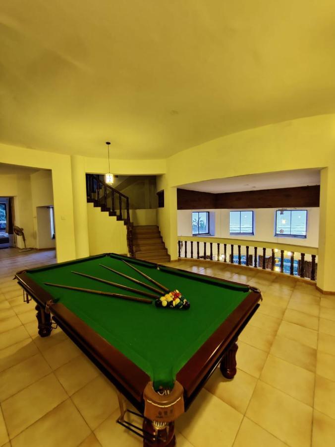 Villa Infinity By The Sea Murud  Ngoại thất bức ảnh