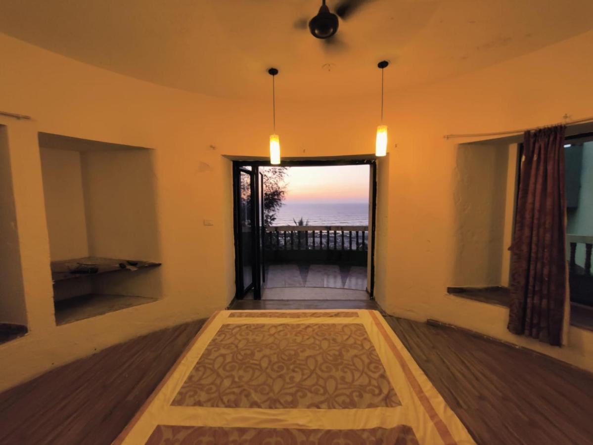 Villa Infinity By The Sea Murud  Ngoại thất bức ảnh