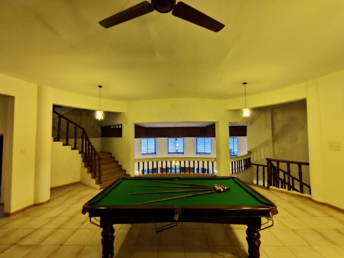 Villa Infinity By The Sea Murud  Ngoại thất bức ảnh