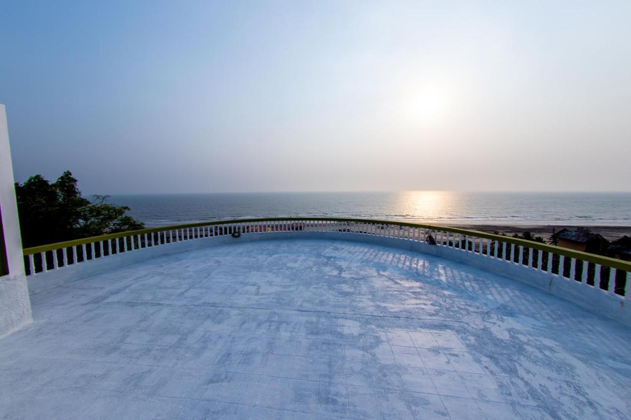 Villa Infinity By The Sea Murud  Ngoại thất bức ảnh