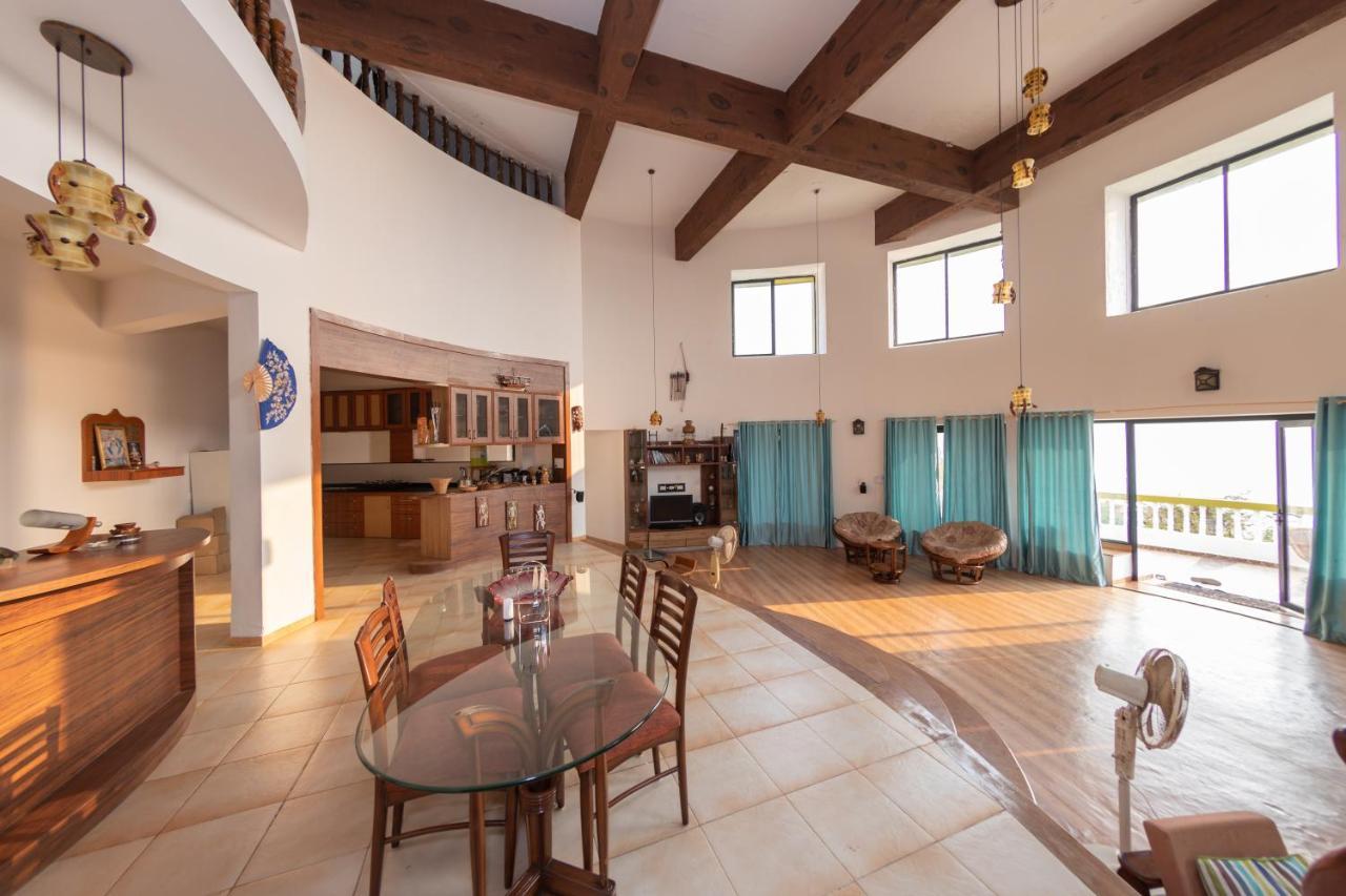 Villa Infinity By The Sea Murud  Ngoại thất bức ảnh