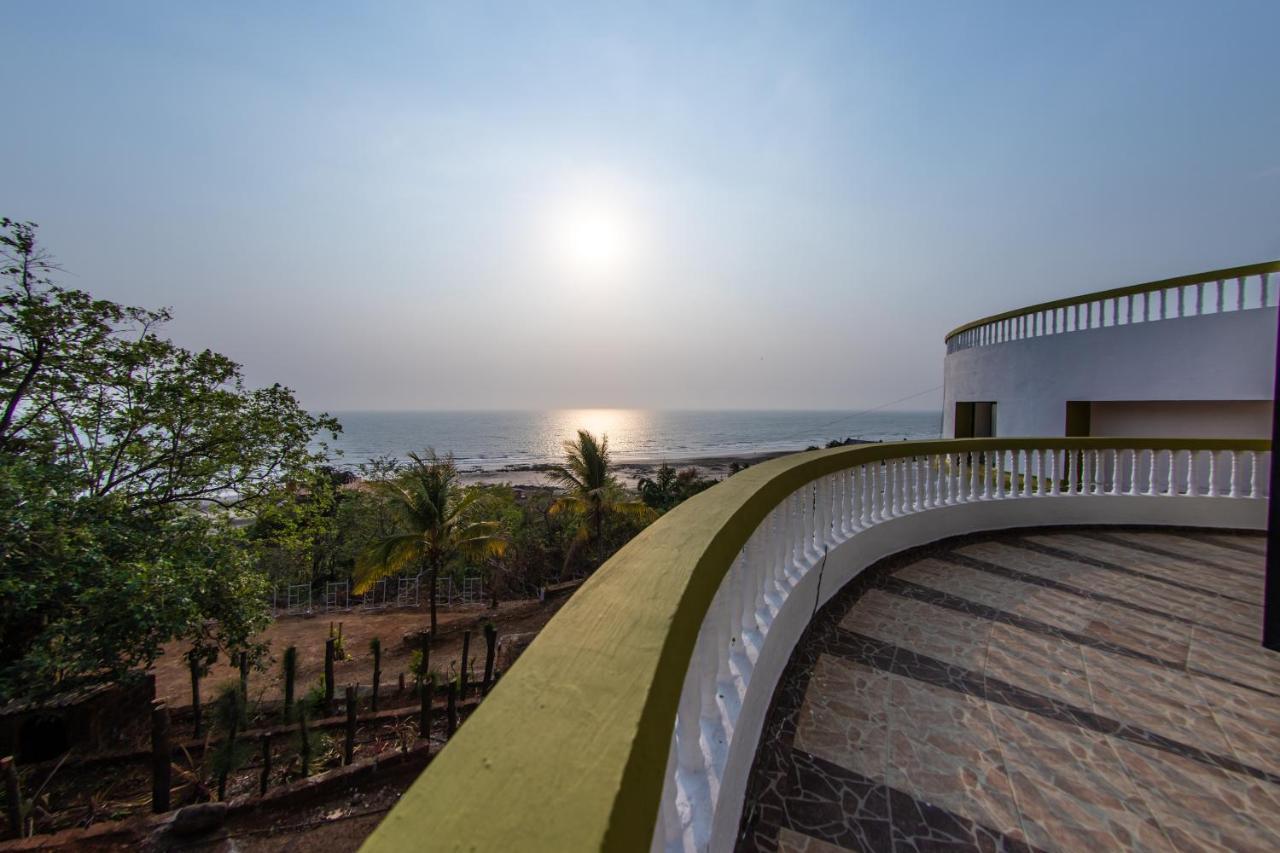 Villa Infinity By The Sea Murud  Ngoại thất bức ảnh